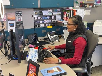OG&E reads to 885 students virtually during MLK Week of Service
